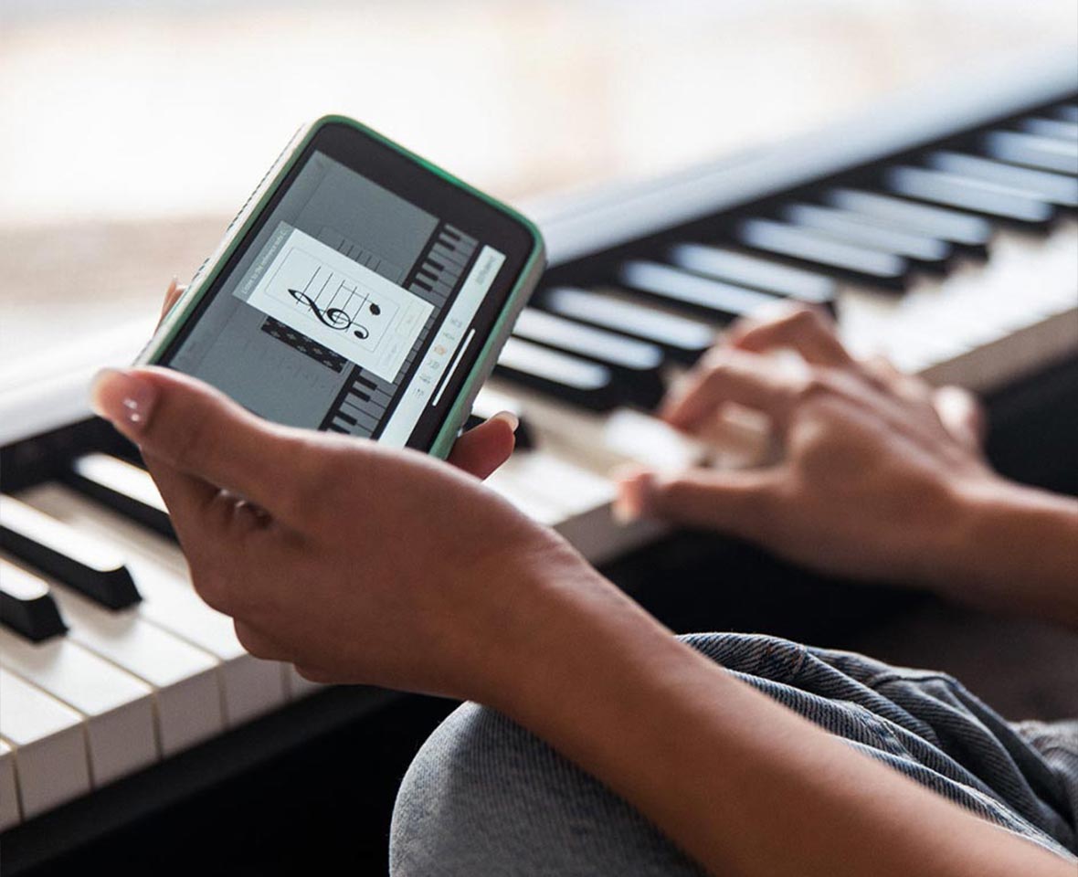 Roland FP-10 digital piano with smartphone music app